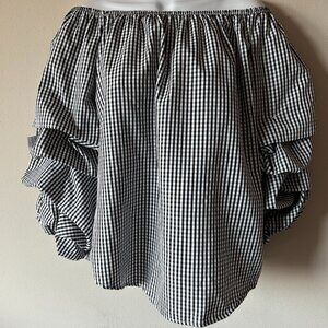NWOT Roommates Off Shoulder Gingham Black and White 3/4" Puff Sleeve Top Size M